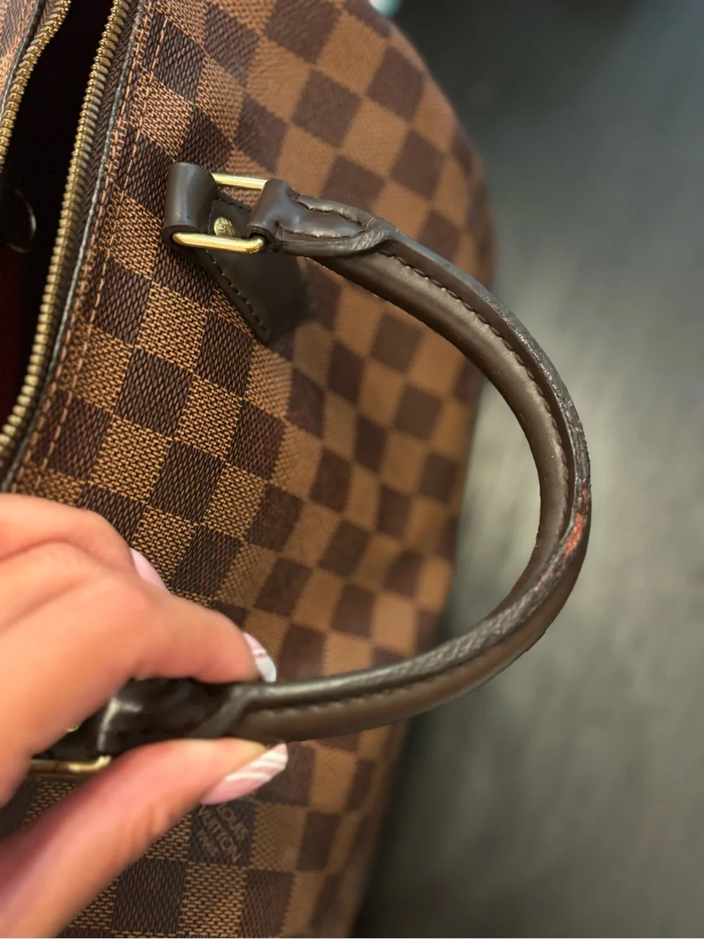 AUTHENTIC LOUIS VUITTON SPEEDY 25